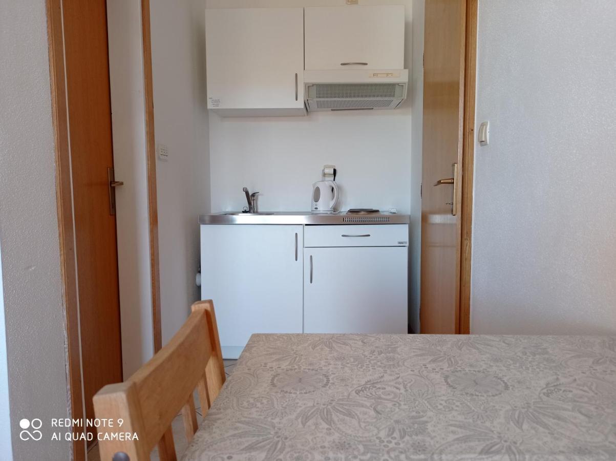 Studio Apartment With Balcony Trogir Exterior photo